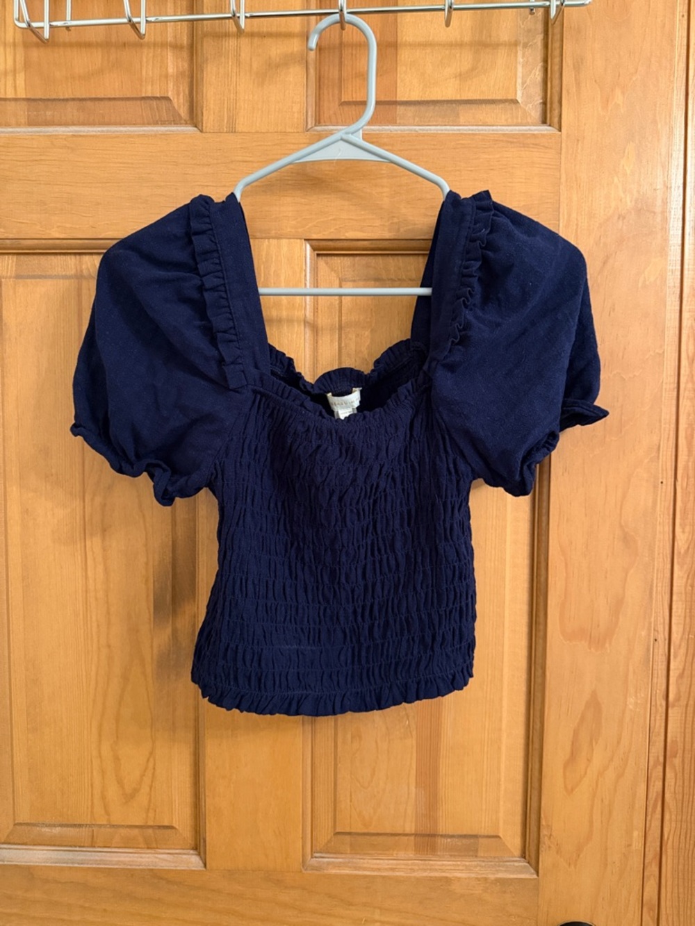Monteau Navy Smocked Puff-Sleeve Crop Top